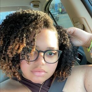 Meet your Posher, Deasia